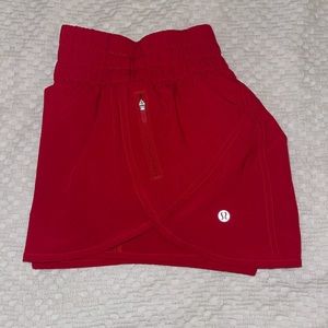 Lululemon tracker shorts